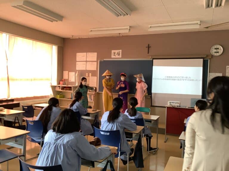 異文化体験プログラムが行われました