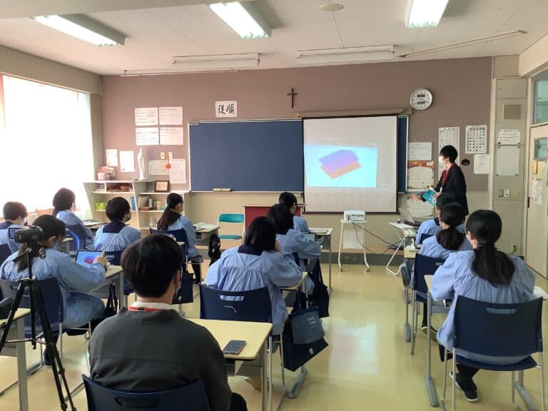 岩手県立大学の学生による数学の授業