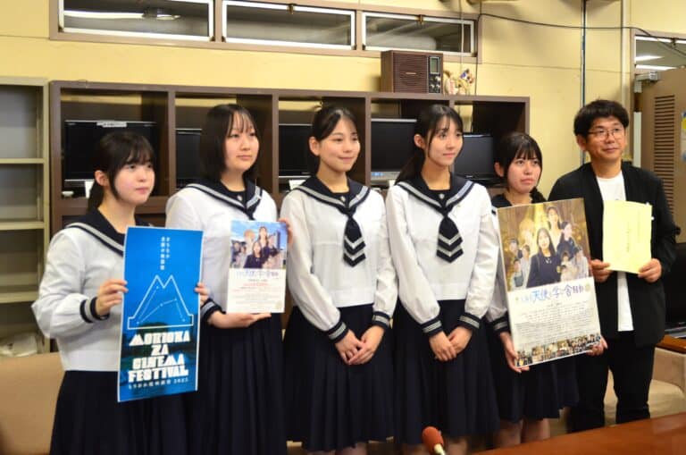 映画の完成報告を行いました
