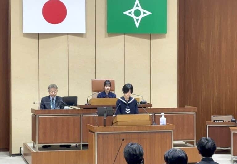 「高校生議会」に参加しました
