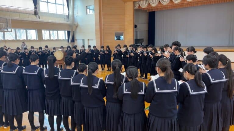 女子校最後の応援歌を録音